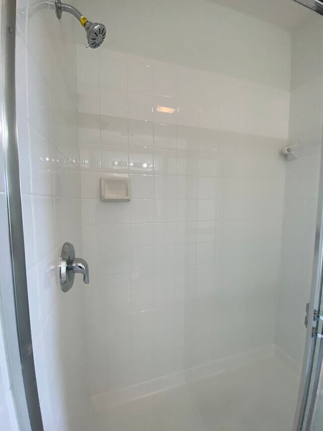 Building Photo - 2081 Willow Hammock Cir