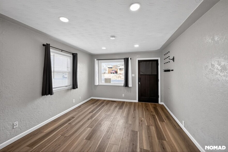 Building Photo - 2180 E 90th Ave