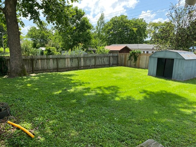Building Photo - 4008 Knud Dr