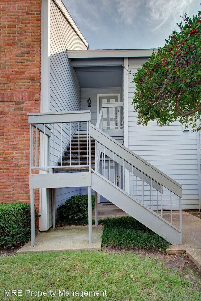 Building Photo - 2101 St Michaels Dr