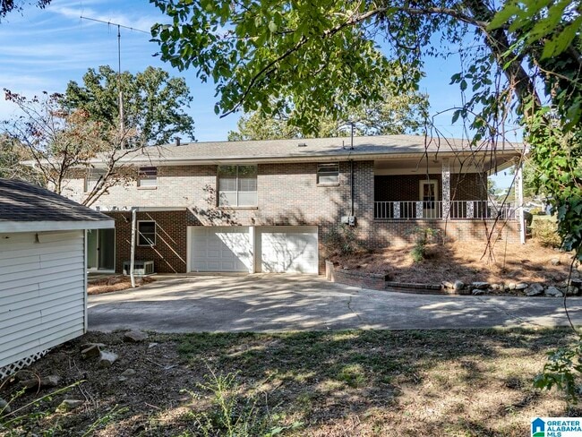 Building Photo - 2516 Ridgewood Rd