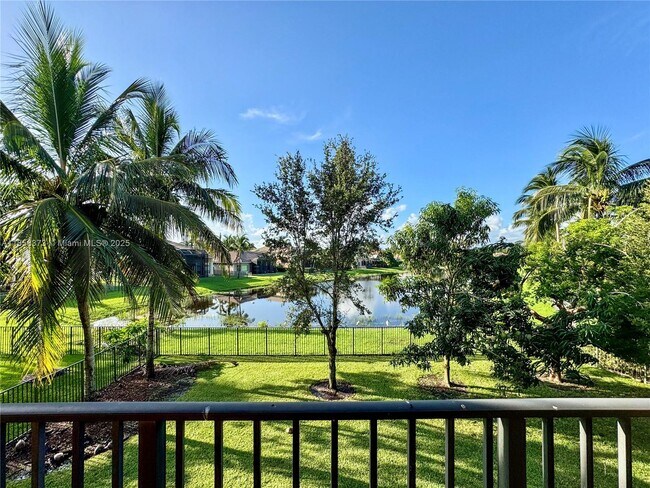 Building Photo - 11894 Fox Hill Cir