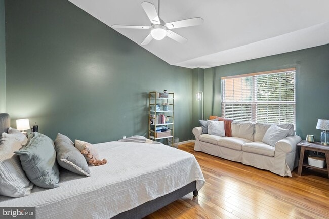 Building Photo - 2302 Harvard Dr