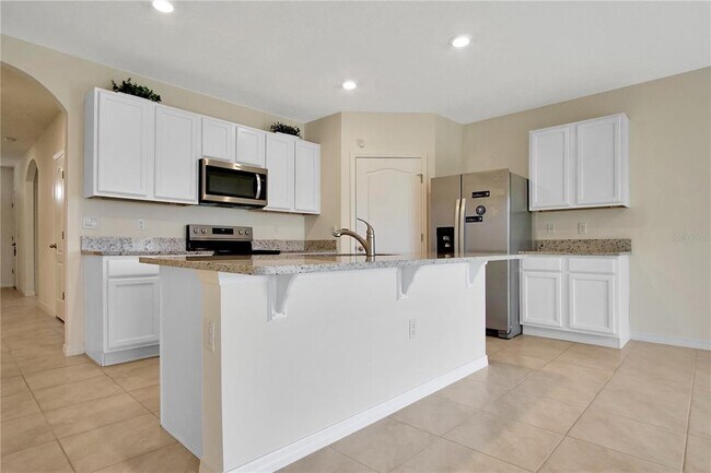 Building Photo - 538 Noble Ave