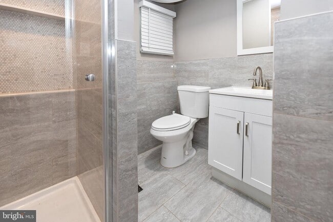 Building Photo - 912 Aston Martin Dr