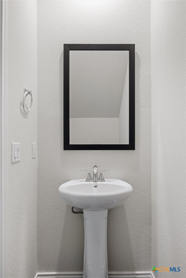 Building Photo - 12811 Village Spun Plz