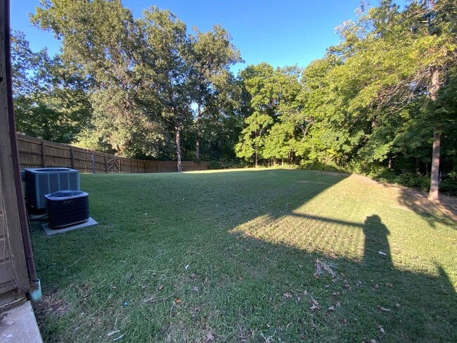 Building Photo - 201- 203 Briarcrest Ct