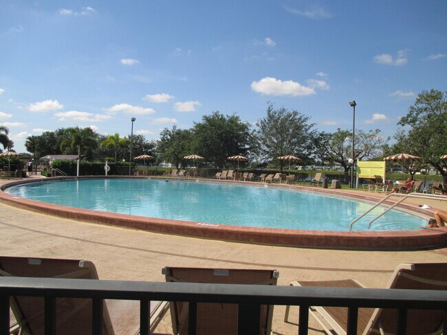 Building Photo - 31 Canterbury B