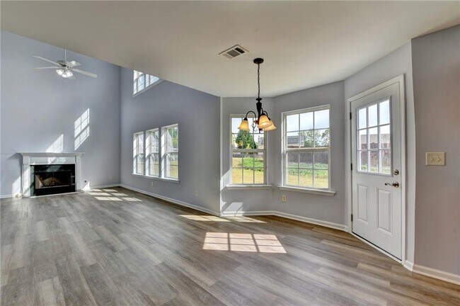 Building Photo - 831 New Liberty Way