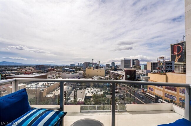 Building Photo - 150 S Las Vegas Blvd