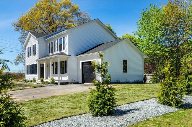 Building Photo - 83 Cadora Ave
