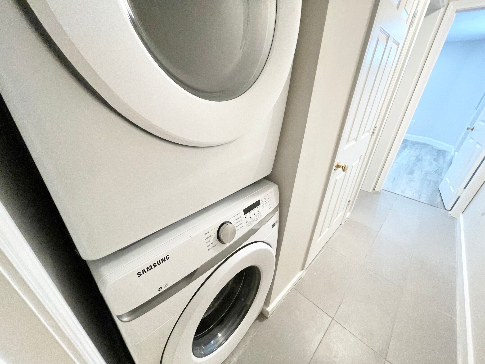 Building Photo - 2 Holden St