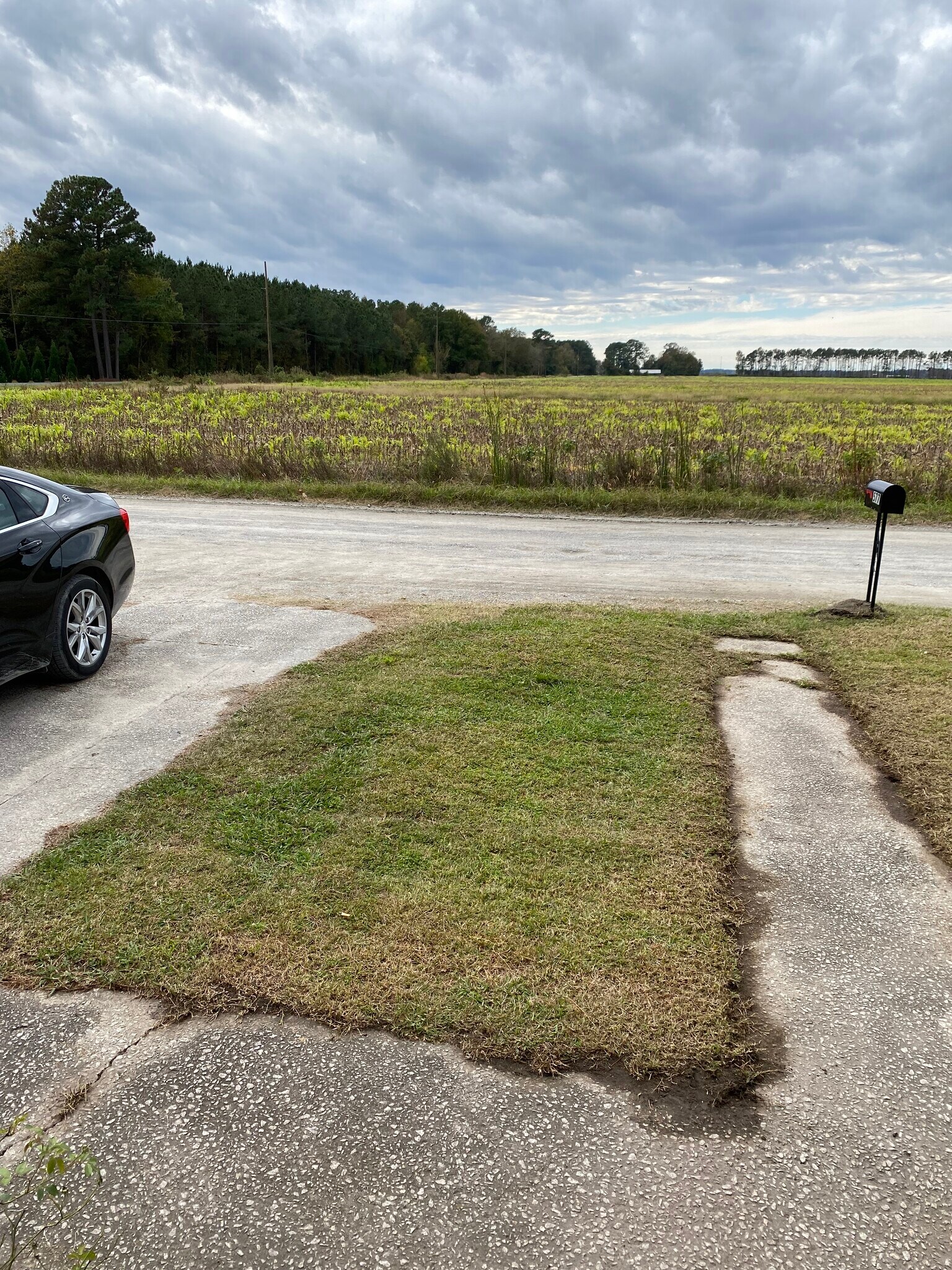 Building Photo - 577 S 7th St