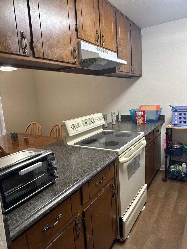 Building Photo - 3708 Donovan Dr