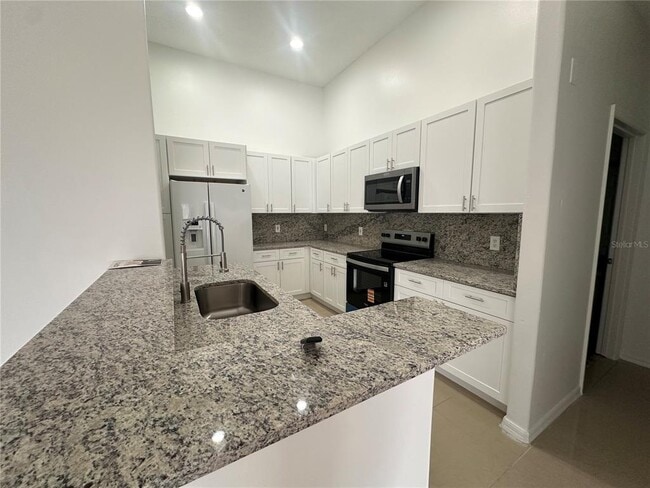 Building Photo - 1941 Island Walk Dr