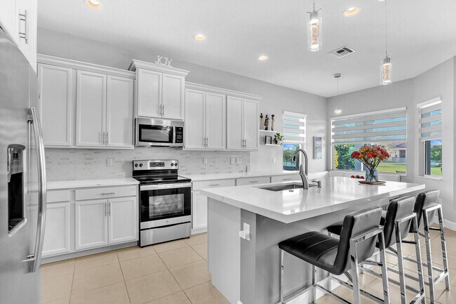 Building Photo - 16074 Whippoorwill Cir