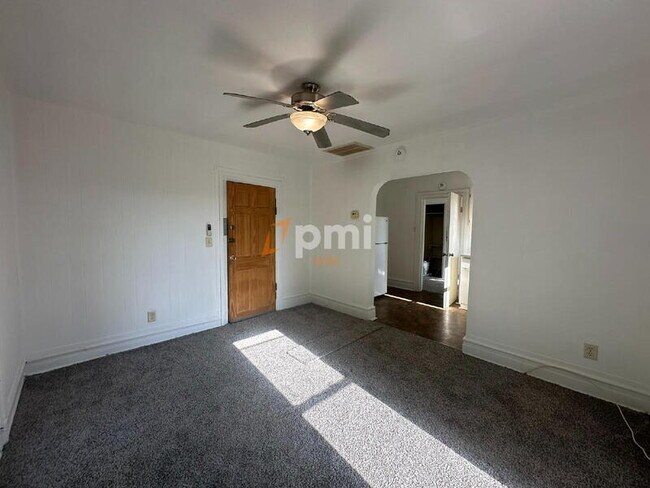 Building Photo - 602 Indiana Ave