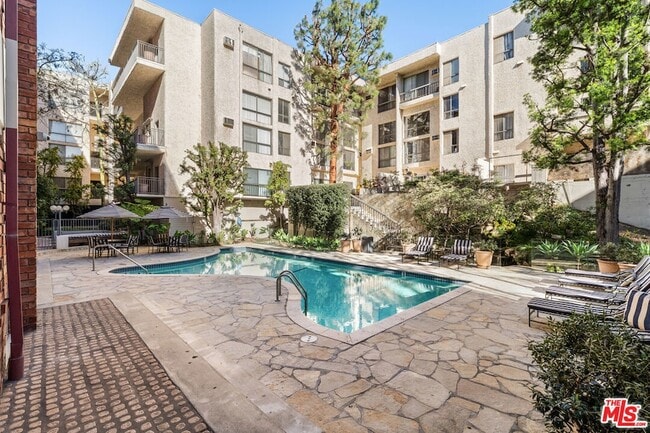 Building Photo - 1440 Veteran Ave