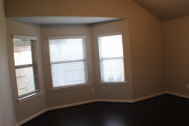 Building Photo - 8115 Anderwood Knl Trce