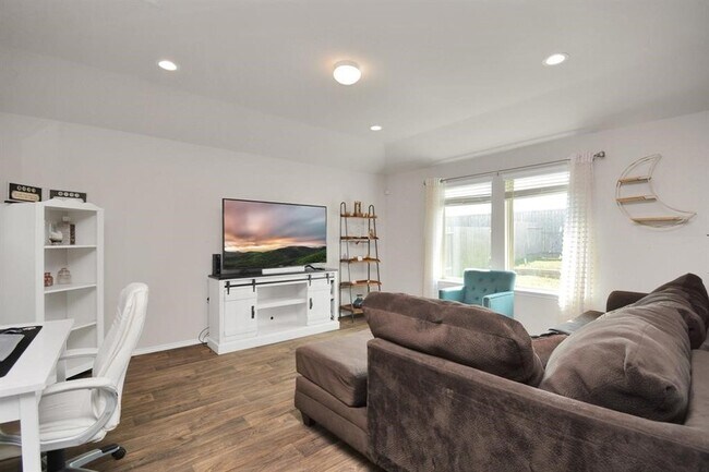 Building Photo - 1602 Brownwood Ridge Ct