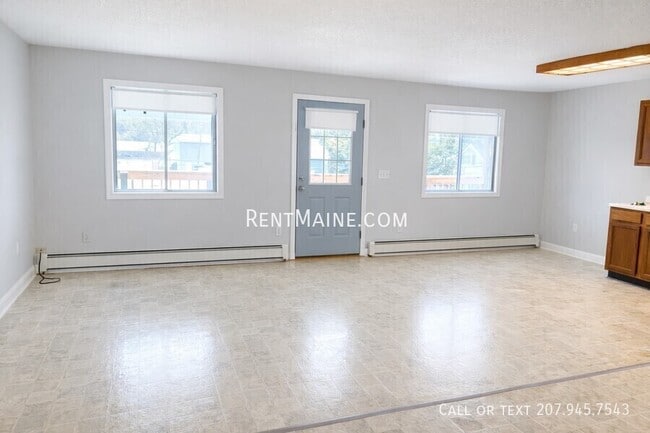 Building Photo - 28 Congress St