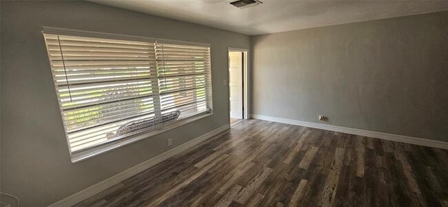 Building Photo - 6257 Margate Blvd