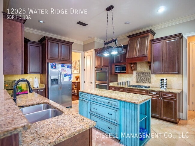 Building Photo - 12025 Water Ridge Dr