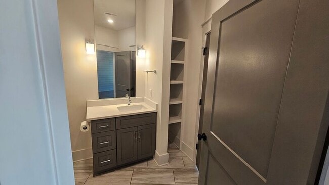 Building Photo - 1507 Porter Rd