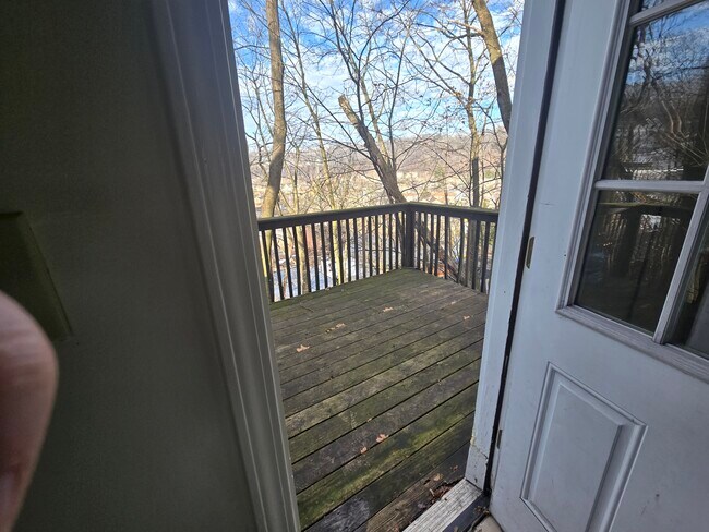 Building Photo - 508 Romine Ave