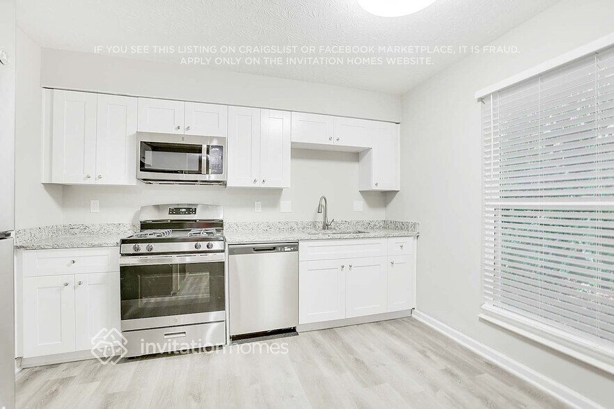 Building Photo - 760 Brittany Ct