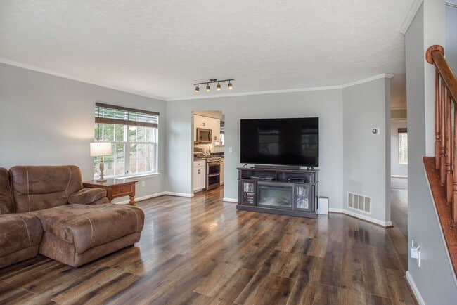 Building Photo - Coming Soon!!! 4 bedroom home in Willow Ru...
