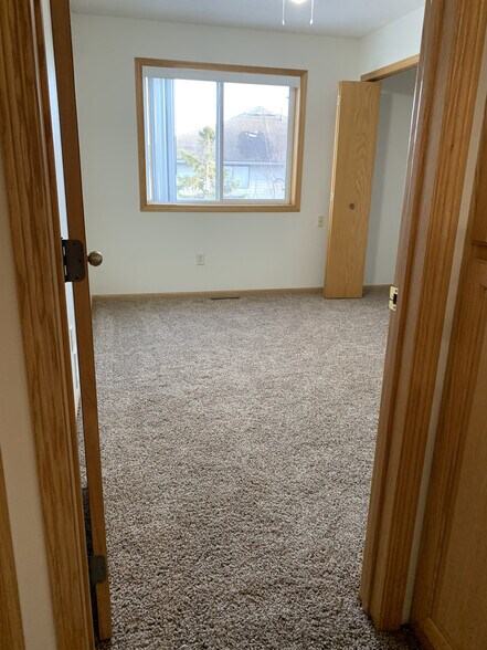 Building Photo - 5293 Manchester Dr