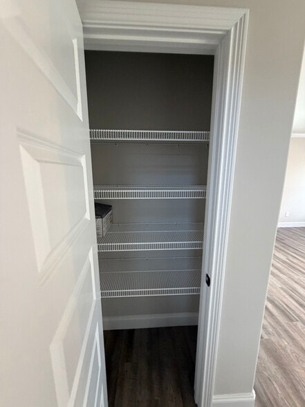 Building Photo - 2619 Parkers Mdw Ln