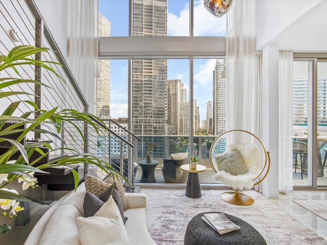 Building Photo - 200 Biscayne Blvd Way