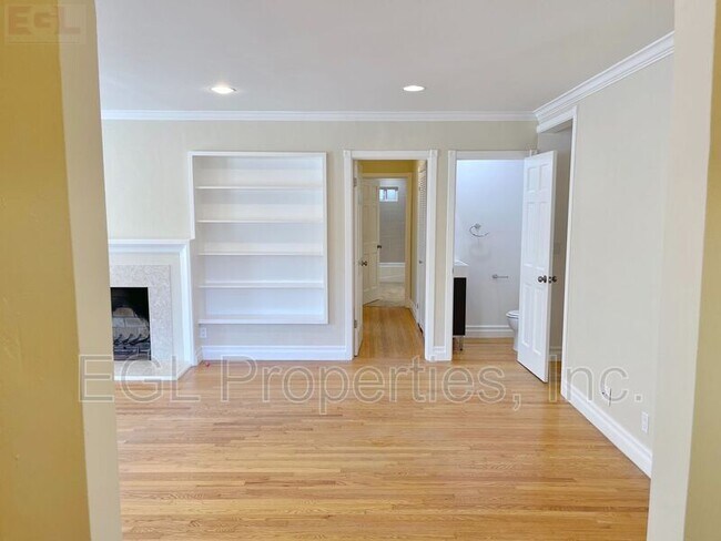 Building Photo - 10951 Massachusetts Ave