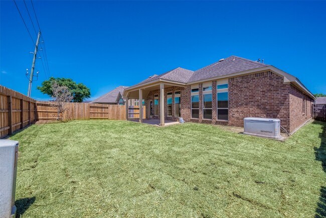 Building Photo - 6015 Hewes Point Ln