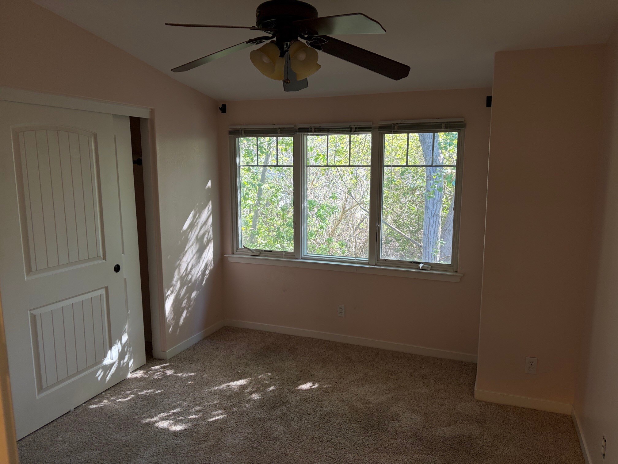 Building Photo - 345 Kellogg Way