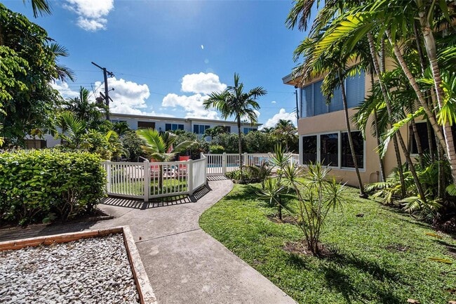 Building Photo - 9400 E Bay Harbor Dr