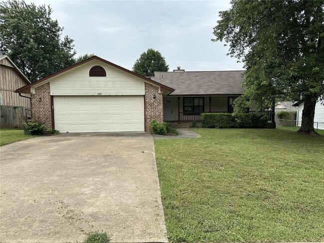 Primary Photo - 2485 W Jane Cir Dr