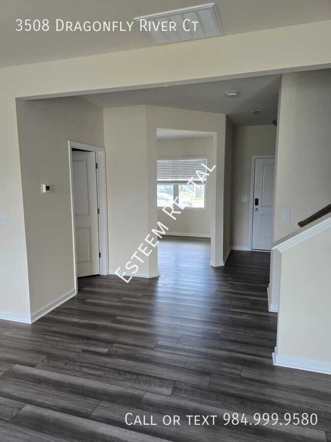 Building Photo - 3508 Dragonfly River Ct