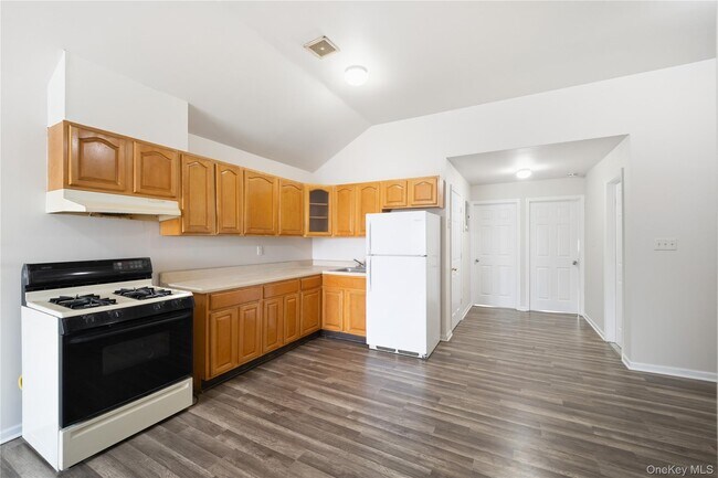 Building Photo - 144-07 Jamaica Ave