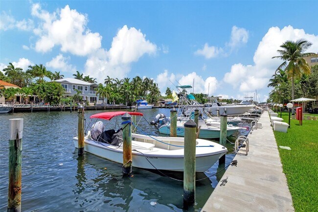 Building Photo - 1731 SE 15th St