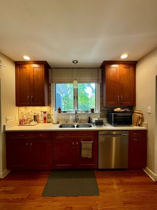 Building Photo - Single Family Home for Rent