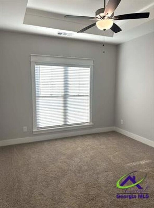 Building Photo - 113 Black Birch Ln