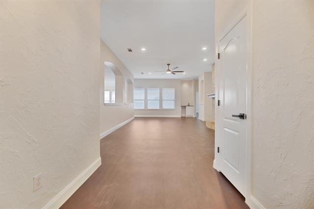 Building Photo - 5828 Caballo St