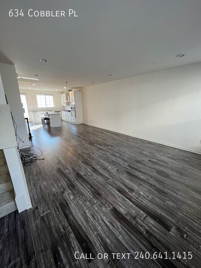 Building Photo - 634 Cobbler Pl