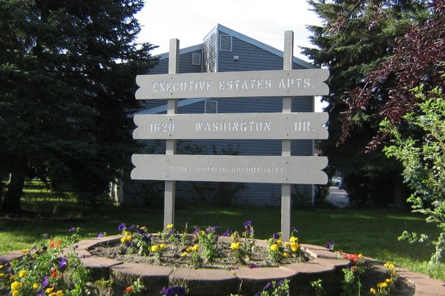 Primary Photo - Executive Estates Apartments