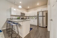 Building Photo - 573 E 210 N