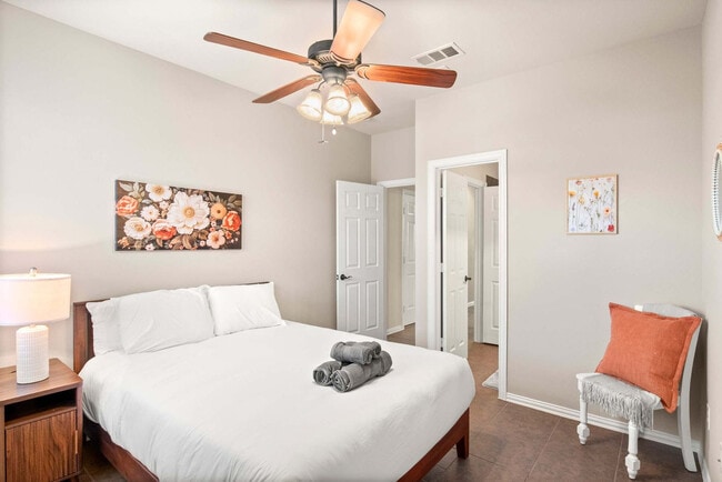 Building Photo - 201 Barkley Dr