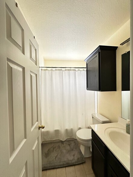 Building Photo - 4505 Sydney Harbour Ct